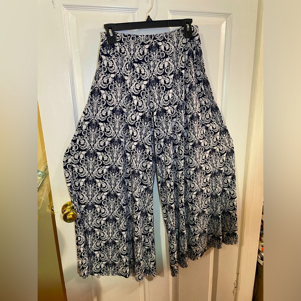 Navy & White Wide-Leg Printed Palazzo Pants